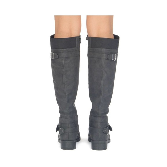 Black Knee High Buckle Boot - Picture 4 of 7